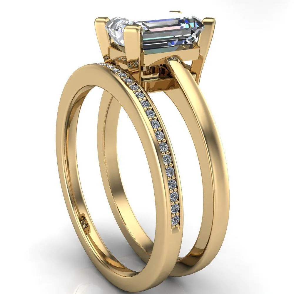 Virginie Emerald Center Stone 4 Prong Comfort Ring