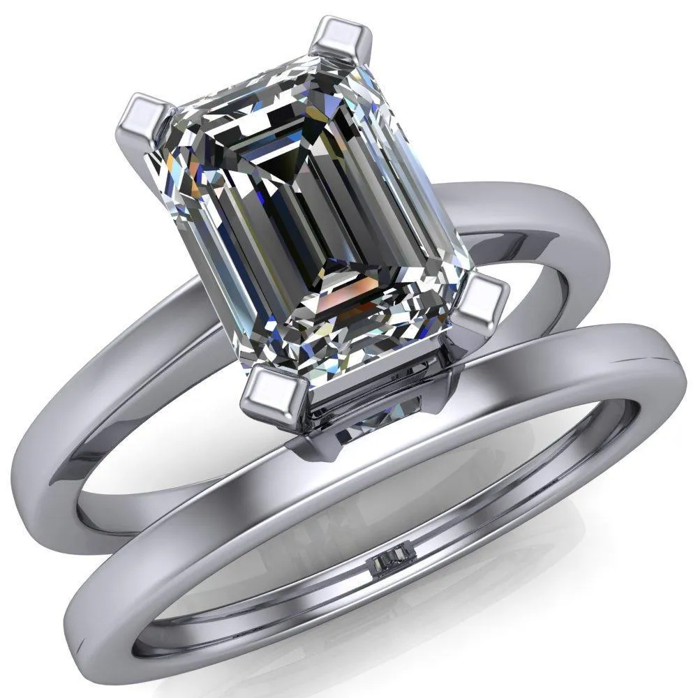 Virginie Emerald Center Stone 4 Prong Comfort Ring
