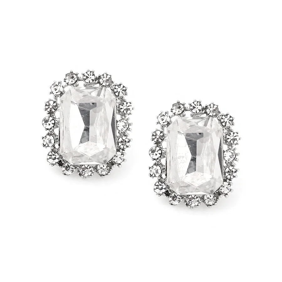 WHITE CRYSTAL EARRINGS #FW5521-R-06 (OB24)