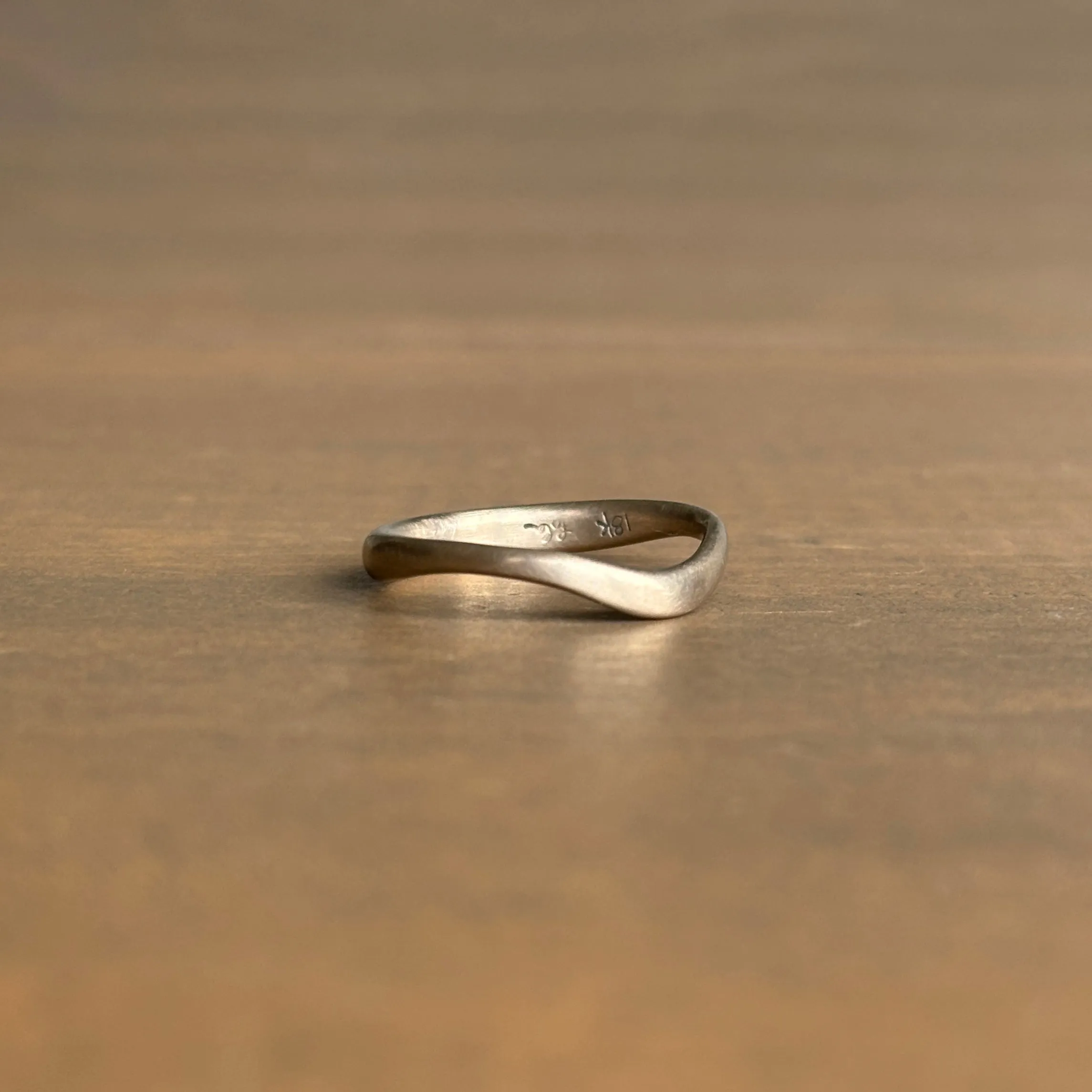 White Gold Fitted Band